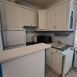 Appartement Proche Pied Dans L'eau Avec Terrasse Jardin Vue Sur Le Bassin Depuis La Terrasse *