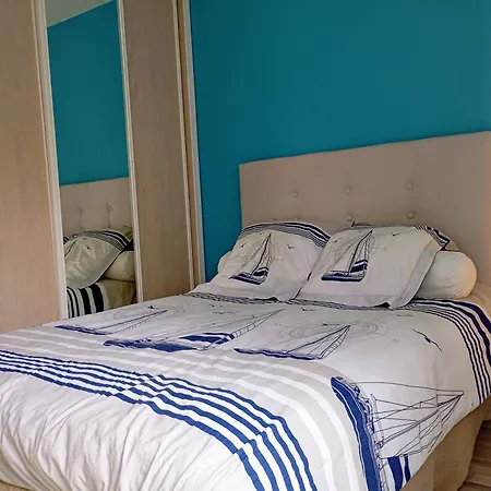 Acces Direct A La Avec Terrasse Jardin *