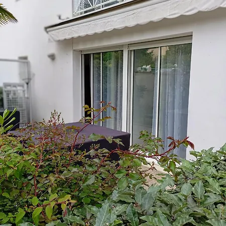 Proche Pied Dans L'eau Avec Terrasse Jardin Vue Sur Le Bassin Depuis La Terrasse 公寓